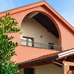 Bujtina Tushaj * Lezhë