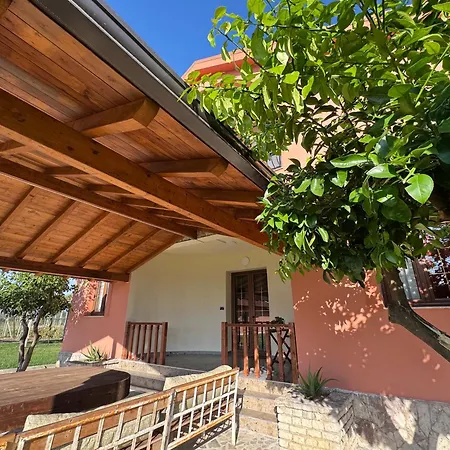 Bujtina Tushaj Landhuis Lezhë