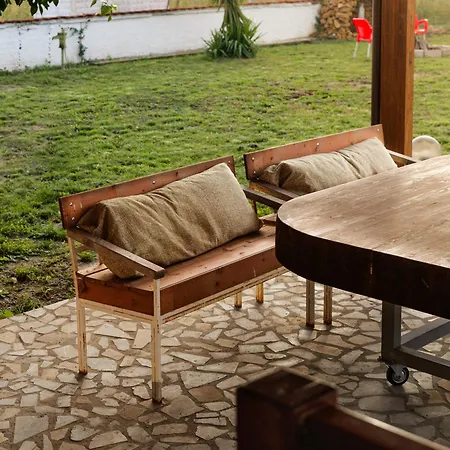 Bujtina Tushaj * Lezhë