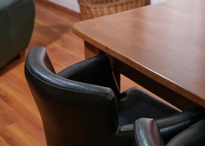 Bujtina Tushaj * Αλέσιον