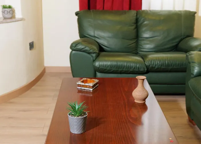 Bujtina Tushaj * Lezhë