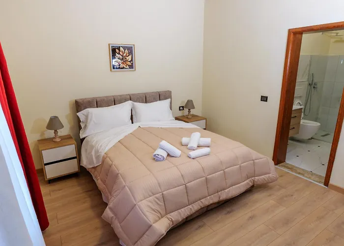 Bujtina Tushaj Lezhë